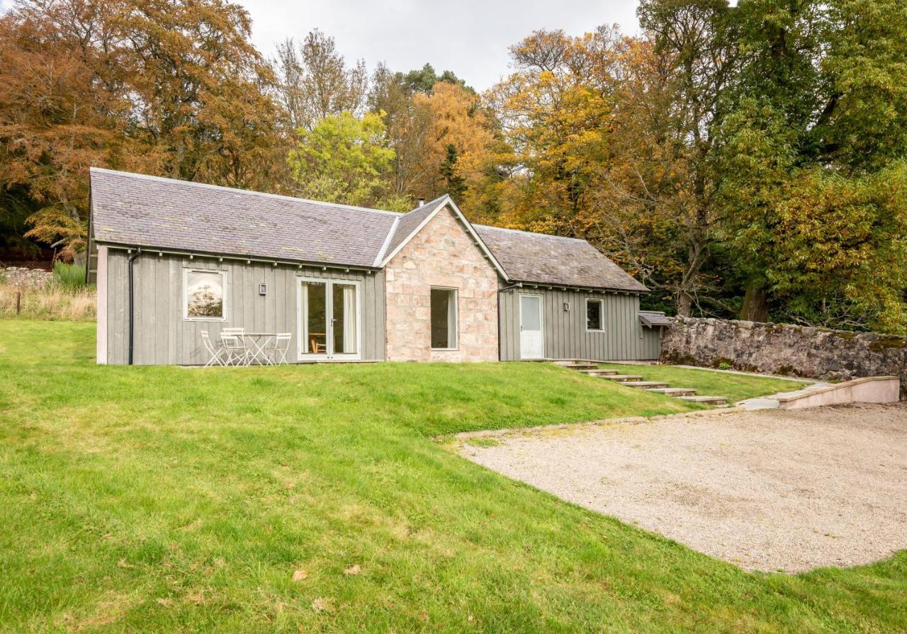 Villa The Kennels Ballogie Exterior foto